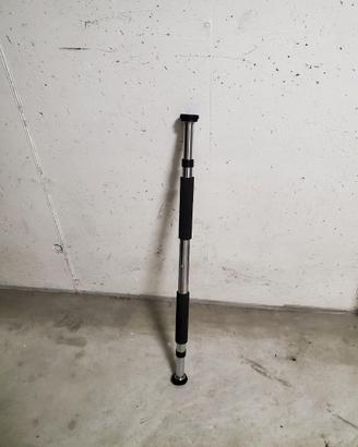 Sbarra trazioni da interno porta 10€