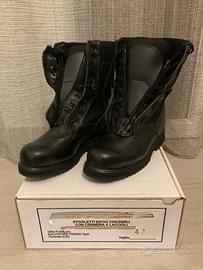 Anfibi estivi taglia 42