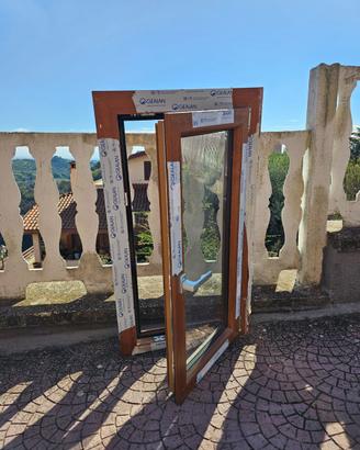 Finestra in pvc effetto legno