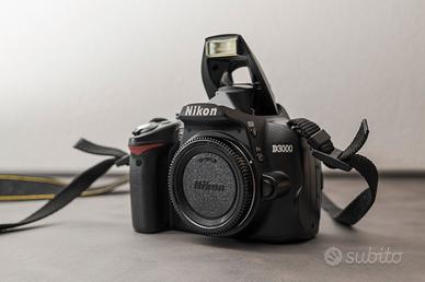 Nikon D3000 - 13600 scatti - perfetta