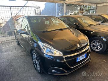 Peugeot 208 PureTech 82 5 porte Allure