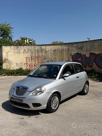 Lancia Ypsilon 1.2 Argento