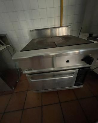 Stufa a gas con forno