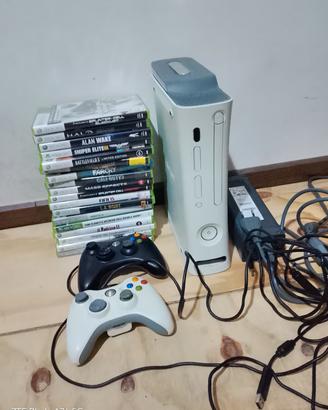 Xbox 360 + 2 controller + 18 giochi 