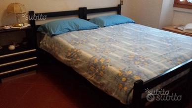 Camera da letto completa in legno laccato blu