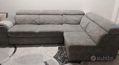 divano grigio 