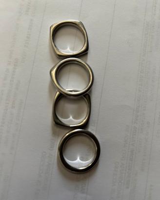 Set 4 anelli Breil