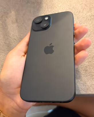 iPhone 15 – Tenuto Benissimo  – Scatola completa