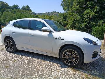 MASERATI GRECALE GT 300CV