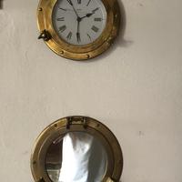 Orologio e specchio