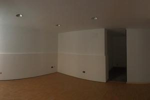 Umbertino. Locale alla strada