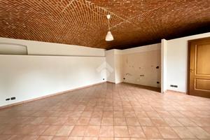 2 LOCALI A ROCCA CANAVESE