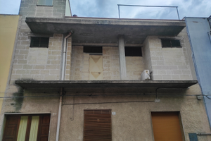 Appartamento in via Ercole D' Ippolito.70 Latiano