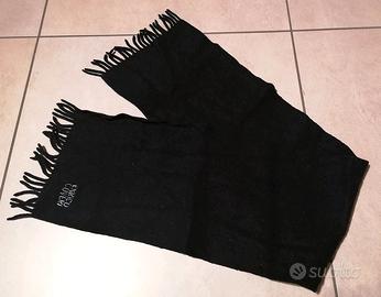 Sciarpa nera Enrico Coveri