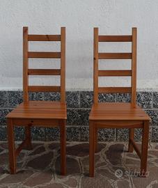Sedie di legno