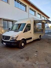 AUTONEGOZIO paninoteca ambulante food truck