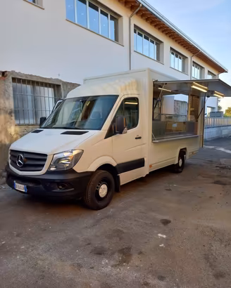 AUTONEGOZIO paninoteca ambulante food truck