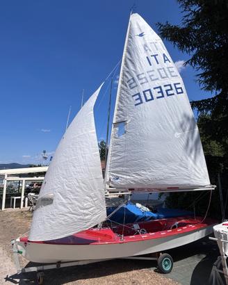 SNIPE barca deriva a vela da regata