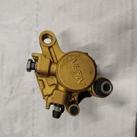 Pinza Triumph street triple