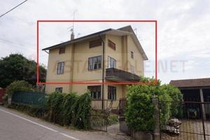 Immobile in asta di 229 m² con più di 5 locali e b