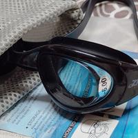 Occhiali da nuoto per miopi