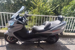 Burgman 400 lux abs