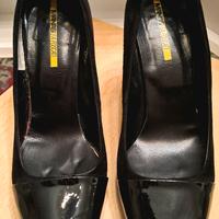 Scarpa décolleté .