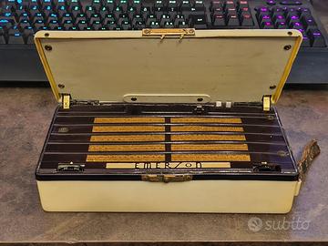 EMERSON RADIO MODEL 508 (1945-1947)