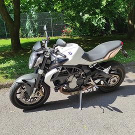 MV AGUSTA BRUTALE 675