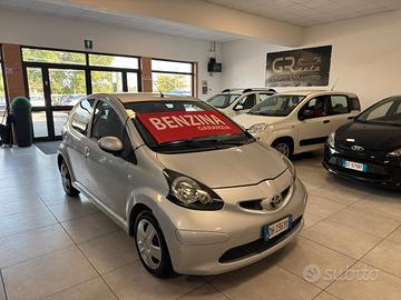 Toyota Aygo 1.0 VVT-I BENZ 68CV 5P NEOPATENTATI 20