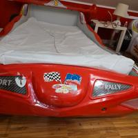 Macchina letto rossa