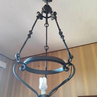 Lampadario in ferro battuto vintage 