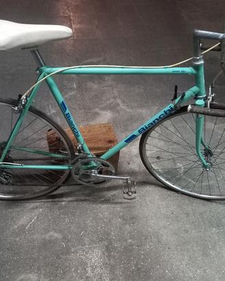 bianchi corsa sprint 28c leggete