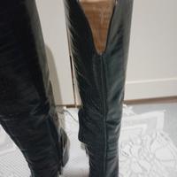 stivali lunghi dal ginocchio