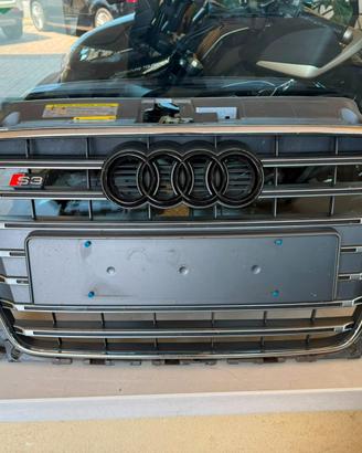 GRIGLIA ANTERIORE AUDI S3