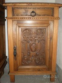 Comodino antiquariato