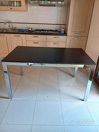Tavolo da cucina 