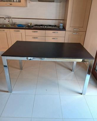 Tavolo da cucina 