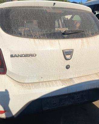 portellone posteriore Dacia Sandero 2019