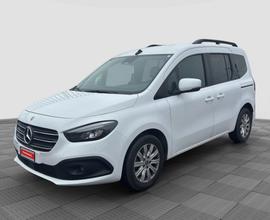 MERCEDES-BENZ CLA sse T T 180d Premium