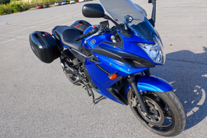 Moto YAMAHA XJ6 Diversion F