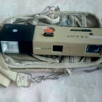 Macchina fotografica Agfa Tramp a rullino con fles