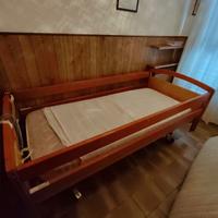 Letto sanitario motorizzato elettrico Vermeiren