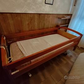 Letto sanitario motorizzato elettrico Vermeiren