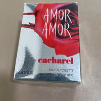 Profumo Amor Amor Cacharel