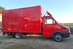 IVECO DAILY 35.10 TURBO - CON LA PEDANA