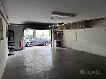 Garage 2 posti auto e 3 moto