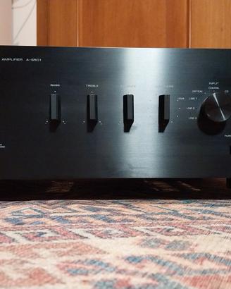 amplificatore integrato 