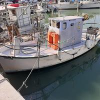 Barca da pesca con licenza