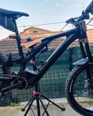 Turbo Kenevo Specialized doppia forcella